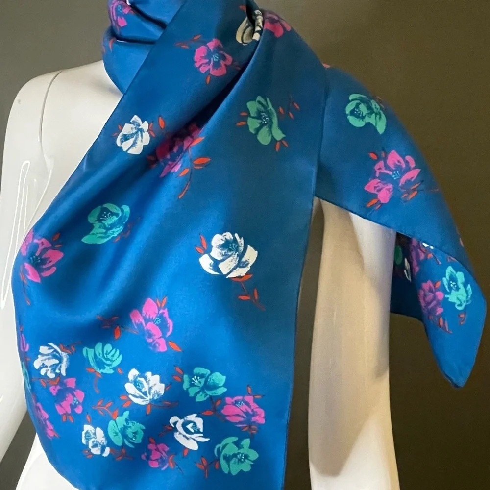 Vintage Electric Blue Scarf 10 In by 48 In Excellent Condition